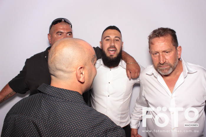 Dom's 30th | View more photos from the event at gallery.fotomachines.com.au/u/FOTOMachines/Doms-30th