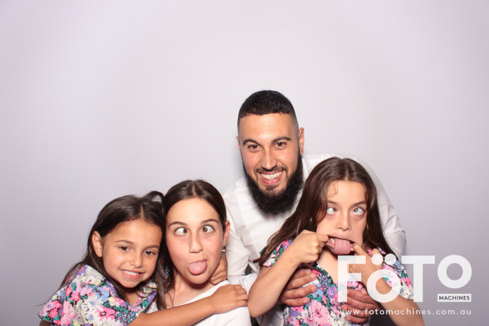 Dom's 30th | View more photos from the event at gallery.fotomachines.com.au/u/FOTOMachines/Doms-30th