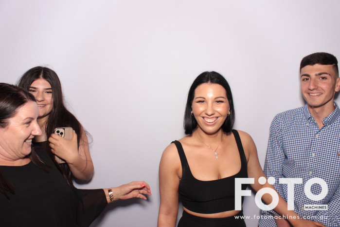 Dom's 30th | View more photos from the event at gallery.fotomachines.com.au/u/FOTOMachines/Doms-30th