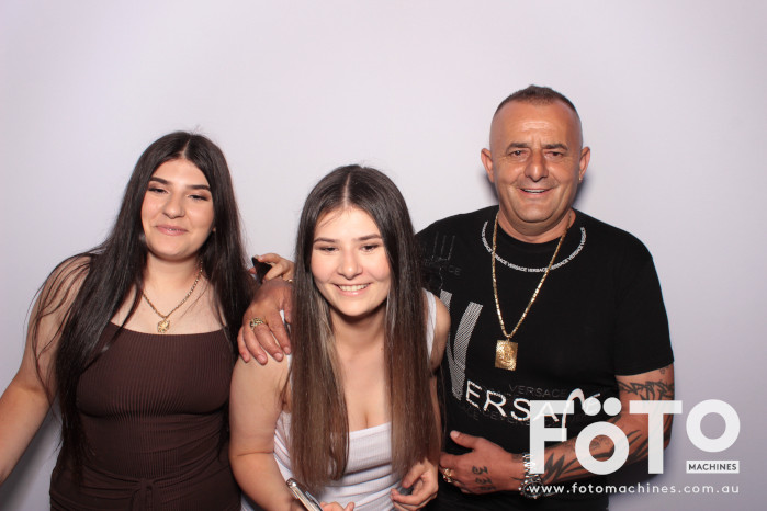 Dom's 30th | View more photos from the event at gallery.fotomachines.com.au/u/FOTOMachines/Doms-30th