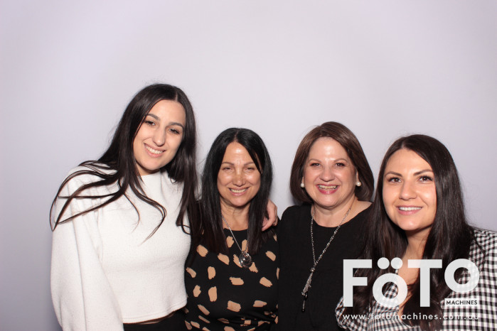 Dom's 30th | View more photos from the event at gallery.fotomachines.com.au/u/FOTOMachines/Doms-30th