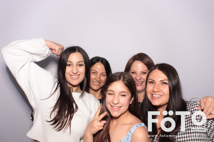 Dom's 30th | View more photos from the event at gallery.fotomachines.com.au/u/FOTOMachines/Doms-30th