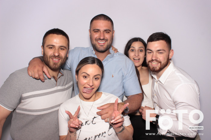 Dom's 30th | View more photos from the event at gallery.fotomachines.com.au/u/FOTOMachines/Doms-30th