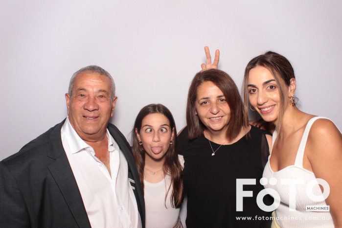 Dom's 30th | View more photos from the event at gallery.fotomachines.com.au/u/FOTOMachines/Doms-30th