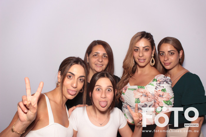 Dom's 30th | View more photos from the event at gallery.fotomachines.com.au/u/FOTOMachines/Doms-30th