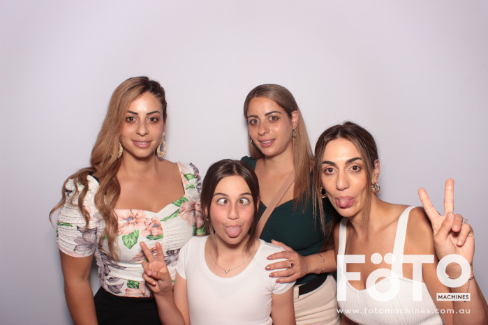 Dom's 30th | View more photos from the event at gallery.fotomachines.com.au/u/FOTOMachines/Doms-30th