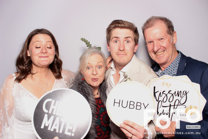 Nellie & Robbie's Wedding | View more photos from the event at gallery.fotomachines.com.au/u/FOTOMachines/Nellie-Robbies-Wedding