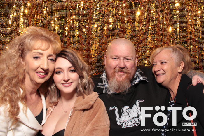 Nikki's 21st | View more photos from the event at gallery.fotomachines.com.au/u/FOTOMachines/Nikkis-21st