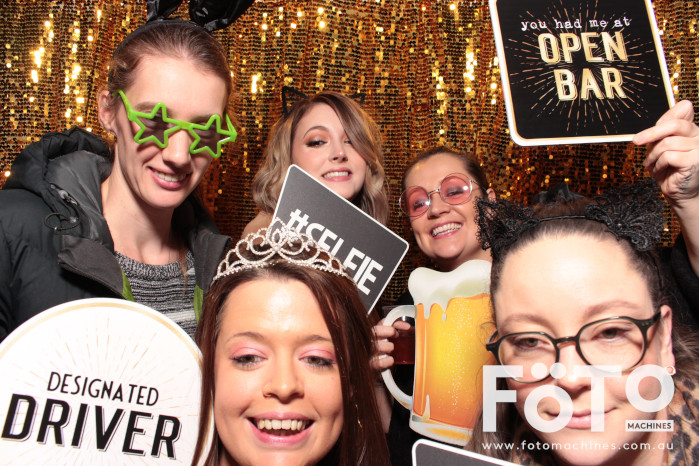 Nikki's 21st | View more photos from the event at gallery.fotomachines.com.au/u/FOTOMachines/Nikkis-21st