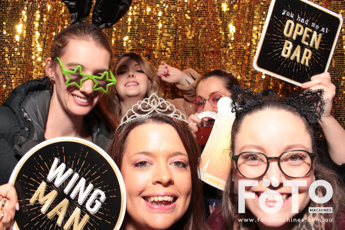 Nikki's 21st | View more photos from the event at gallery.fotomachines.com.au/u/FOTOMachines/Nikkis-21st