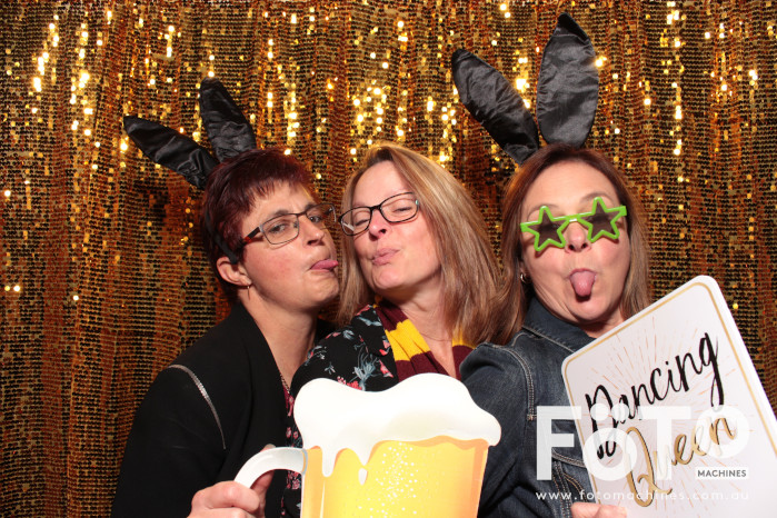 Nikki's 21st | View more photos from the event at gallery.fotomachines.com.au/u/FOTOMachines/Nikkis-21st