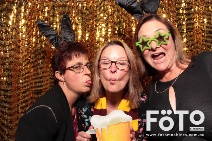 Nikki's 21st | View more photos from the event at gallery.fotomachines.com.au/u/FOTOMachines/Nikkis-21st