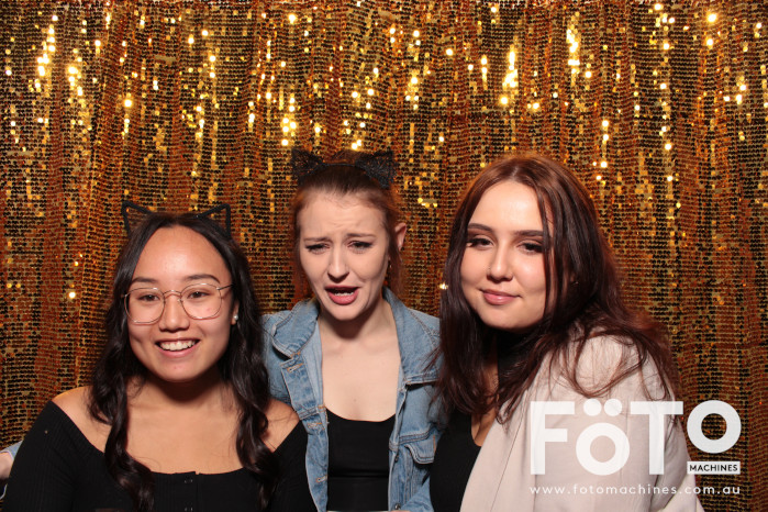 Nikki's 21st | View more photos from the event at gallery.fotomachines.com.au/u/FOTOMachines/Nikkis-21st