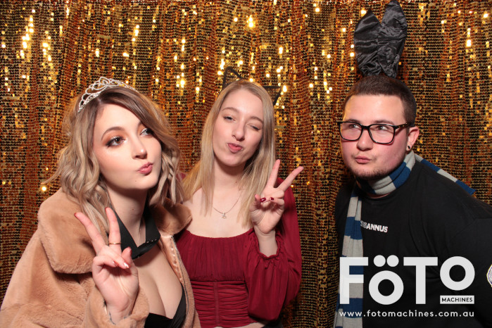 Nikki's 21st | View more photos from the event at gallery.fotomachines.com.au/u/FOTOMachines/Nikkis-21st