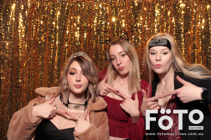 Nikki's 21st | View more photos from the event at gallery.fotomachines.com.au/u/FOTOMachines/Nikkis-21st