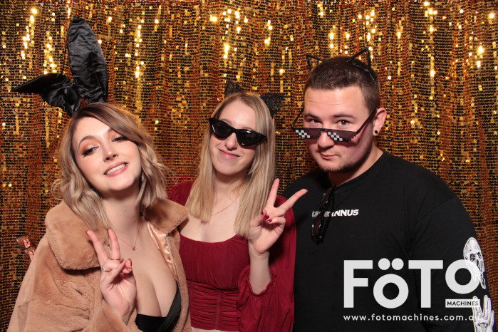 Nikki's 21st | View more photos from the event at gallery.fotomachines.com.au/u/FOTOMachines/Nikkis-21st