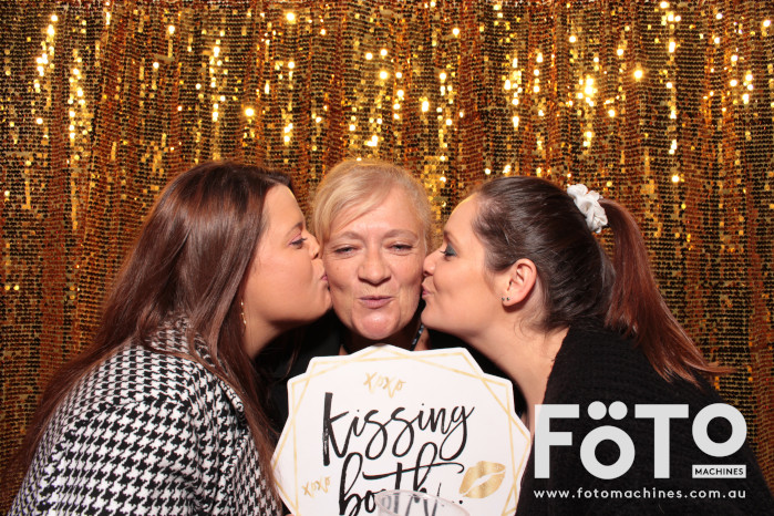 Nikki's 21st | View more photos from the event at gallery.fotomachines.com.au/u/FOTOMachines/Nikkis-21st