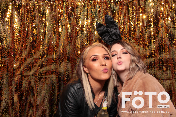 Nikki's 21st | View more photos from the event at gallery.fotomachines.com.au/u/FOTOMachines/Nikkis-21st