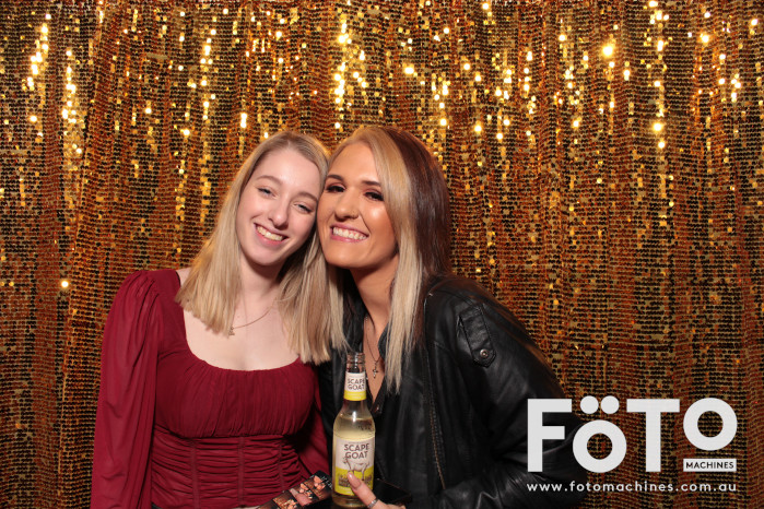 Nikki's 21st | View more photos from the event at gallery.fotomachines.com.au/u/FOTOMachines/Nikkis-21st