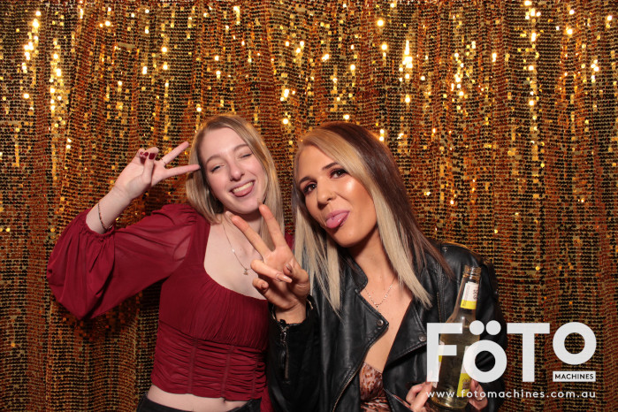 Nikki's 21st | View more photos from the event at gallery.fotomachines.com.au/u/FOTOMachines/Nikkis-21st