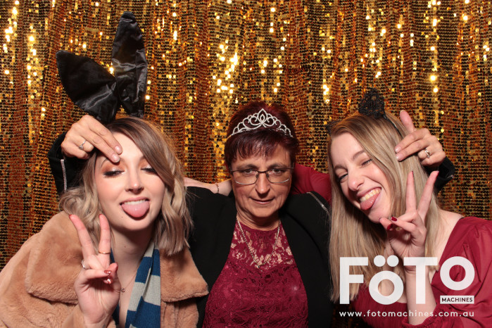 Nikki's 21st | View more photos from the event at gallery.fotomachines.com.au/u/FOTOMachines/Nikkis-21st