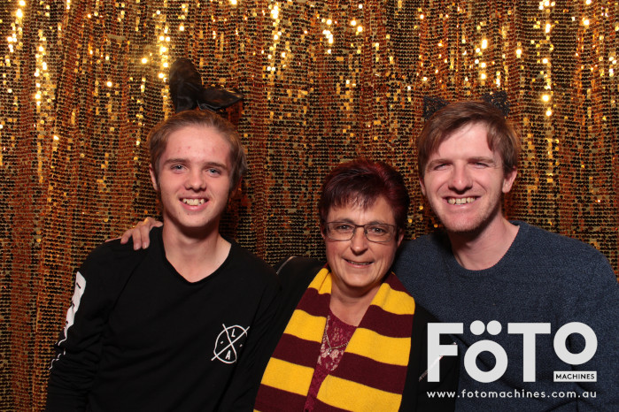 Nikki's 21st | View more photos from the event at gallery.fotomachines.com.au/u/FOTOMachines/Nikkis-21st