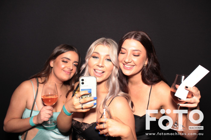 PSA Psych Ball 2021 | View more photos from the event at gallery.fotomachines.com.au/u/FOTOMachines/PSA-Psych-Ball-2021