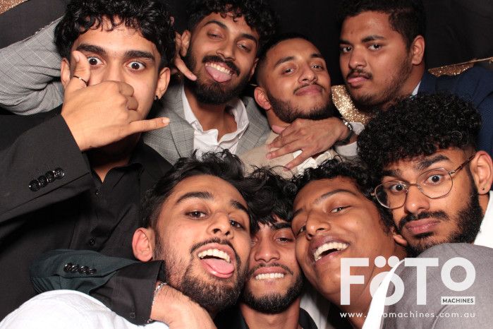 Bless & Neethu's Wedding | View more photos from the event at v1.boothgallery.com/u/FOTOMachines/Bless-Neethus-Wedding