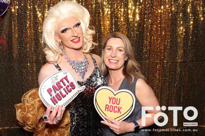 Coopers Christmas Party | View more photos from the event at gallery.fotomachines.com.au/u/FOTOMachines/Coopers-Christmas-Party