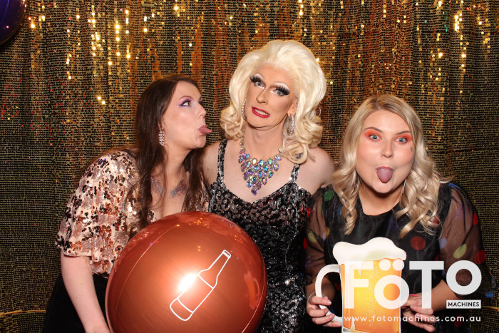 Coopers Christmas Party | View more photos from the event at gallery.fotomachines.com.au/u/FOTOMachines/Coopers-Christmas-Party