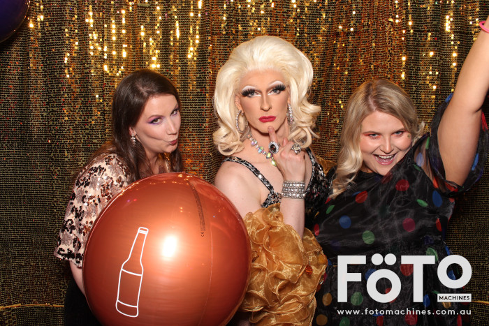 Coopers Christmas Party | View more photos from the event at gallery.fotomachines.com.au/u/FOTOMachines/Coopers-Christmas-Party