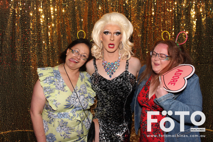 Coopers Christmas Party | View more photos from the event at gallery.fotomachines.com.au/u/FOTOMachines/Coopers-Christmas-Party