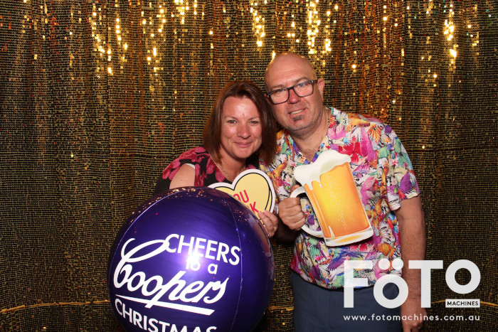 Coopers Christmas Party | View more photos from the event at gallery.fotomachines.com.au/u/FOTOMachines/Coopers-Christmas-Party