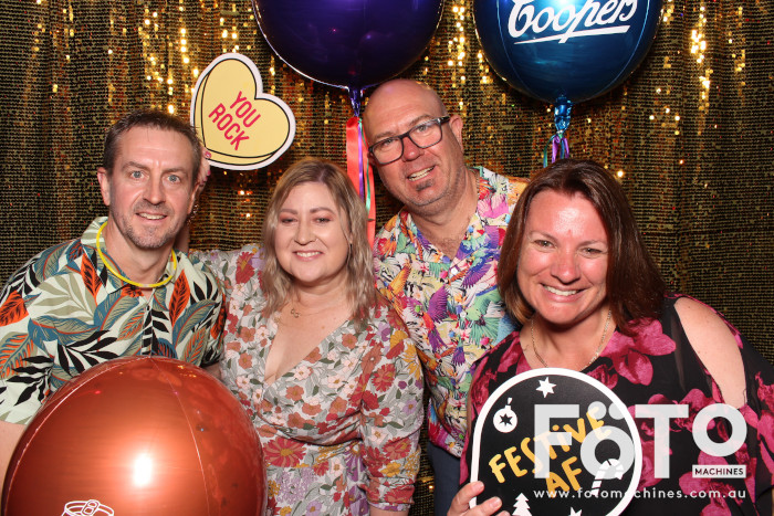 Coopers Christmas Party | View more photos from the event at gallery.fotomachines.com.au/u/FOTOMachines/Coopers-Christmas-Party