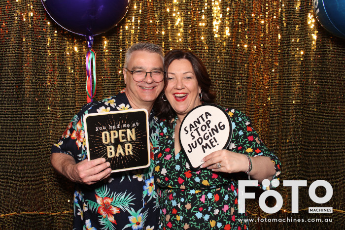 Coopers Christmas Party | View more photos from the event at gallery.fotomachines.com.au/u/FOTOMachines/Coopers-Christmas-Party