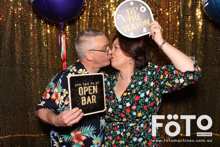 Coopers Christmas Party | View more photos from the event at gallery.fotomachines.com.au/u/FOTOMachines/Coopers-Christmas-Party