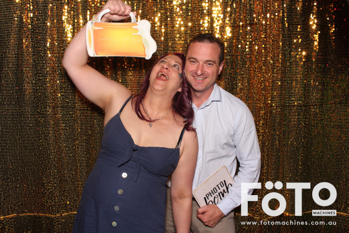 Coopers Christmas Party | View more photos from the event at gallery.fotomachines.com.au/u/FOTOMachines/Coopers-Christmas-Party