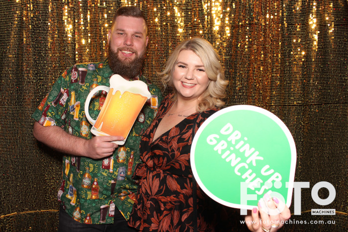 Coopers Christmas Party | View more photos from the event at gallery.fotomachines.com.au/u/FOTOMachines/Coopers-Christmas-Party