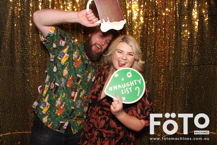 Coopers Christmas Party | View more photos from the event at gallery.fotomachines.com.au/u/FOTOMachines/Coopers-Christmas-Party