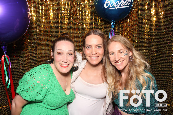 Coopers Christmas Party | View more photos from the event at gallery.fotomachines.com.au/u/FOTOMachines/Coopers-Christmas-Party