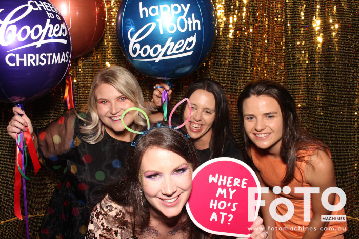 Coopers Christmas Party | View more photos from the event at gallery.fotomachines.com.au/u/FOTOMachines/Coopers-Christmas-Party