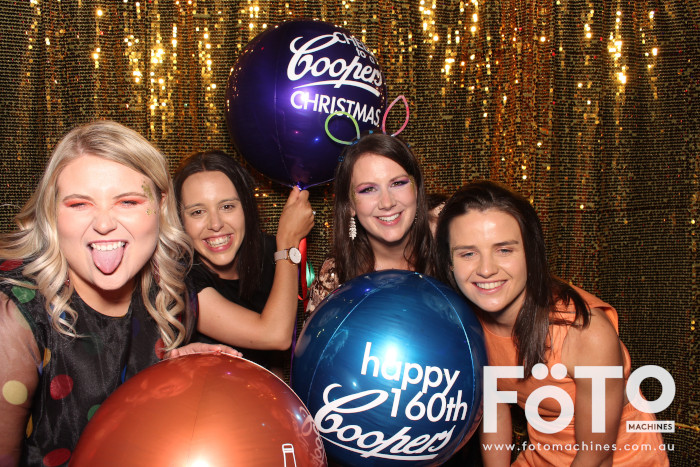 Coopers Christmas Party | View more photos from the event at gallery.fotomachines.com.au/u/FOTOMachines/Coopers-Christmas-Party