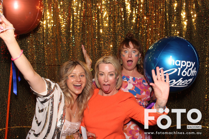 Coopers Christmas Party | View more photos from the event at gallery.fotomachines.com.au/u/FOTOMachines/Coopers-Christmas-Party