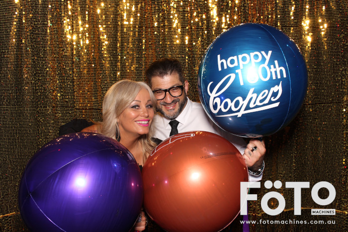 Coopers Christmas Party | View more photos from the event at gallery.fotomachines.com.au/u/FOTOMachines/Coopers-Christmas-Party