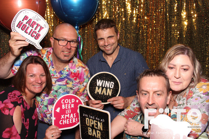 Coopers Christmas Party | View more photos from the event at gallery.fotomachines.com.au/u/FOTOMachines/Coopers-Christmas-Party