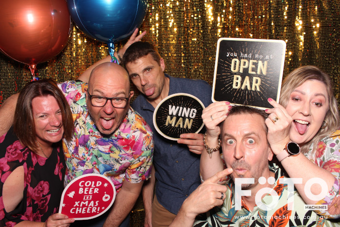 Coopers Christmas Party | View more photos from the event at gallery.fotomachines.com.au/u/FOTOMachines/Coopers-Christmas-Party