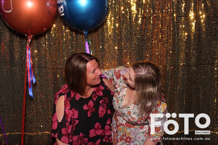 Coopers Christmas Party | View more photos from the event at gallery.fotomachines.com.au/u/FOTOMachines/Coopers-Christmas-Party