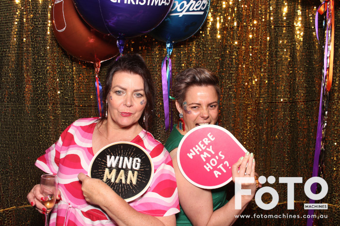 Coopers Christmas Party | View more photos from the event at gallery.fotomachines.com.au/u/FOTOMachines/Coopers-Christmas-Party