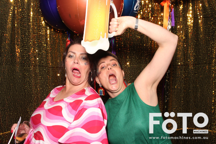 Coopers Christmas Party | View more photos from the event at gallery.fotomachines.com.au/u/FOTOMachines/Coopers-Christmas-Party