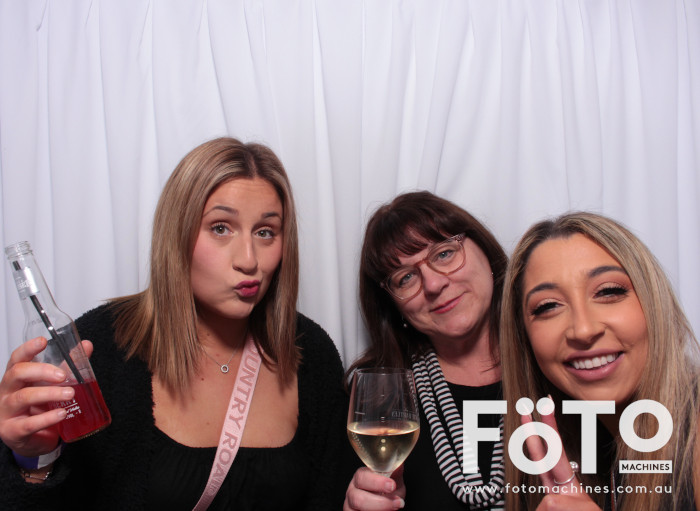 Jordy's 21st | View more photos from the event at gallery.fotomachines.com.au/u/FOTOMachines/Jordys-21st